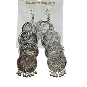 5/$25 NWT Silver Fashion Jewelry Dangle Earrings